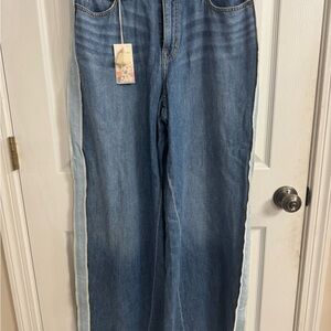 Johnny Was NWT SIZE 30 Women's Blue Jeans